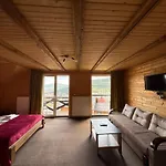 панорама гір 宾馆 *