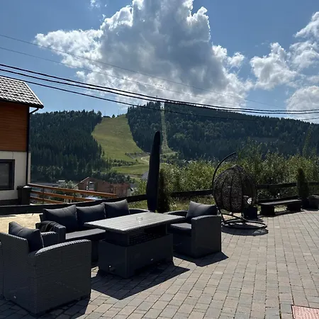 панорама гір Inn *