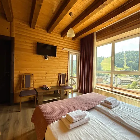 панорама гір * Bukovel