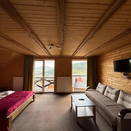 панорама гір Inn *