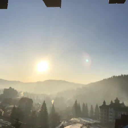 панорама гір * Bukovel