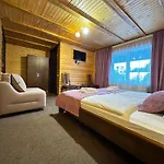 Fogadó панорама гір Bukovel