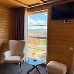 Fogadó панорама гір *