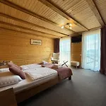 Fogadó панорама гір
